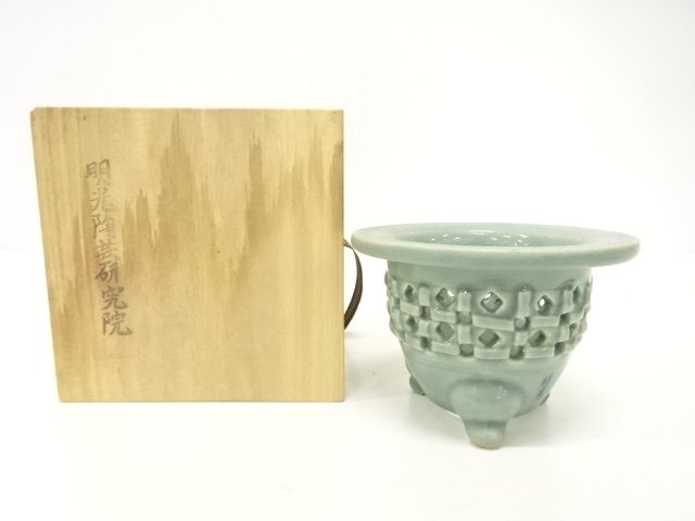 JAPANESE COLLECTIBLE / GORYEO CELADON PLANT POT
